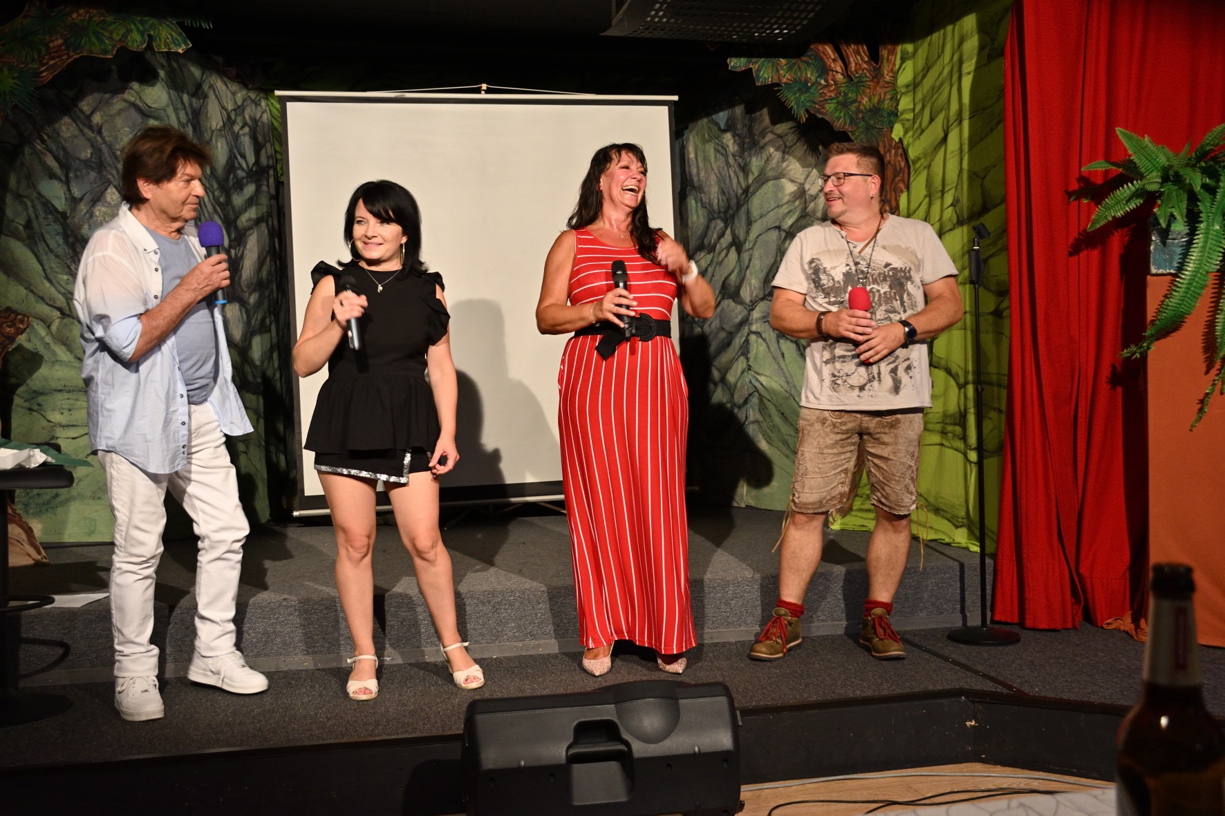 y - Abba Finale.jpg